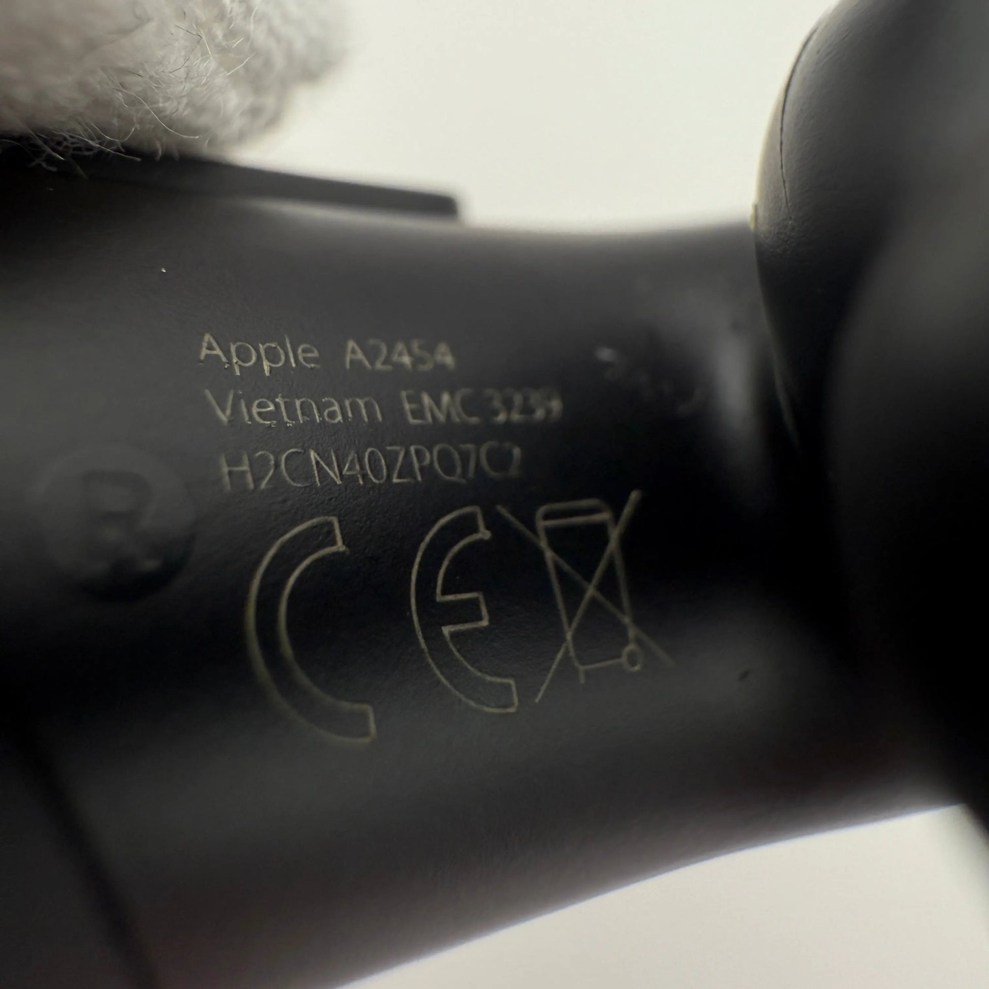 Right Replacement Powerbeats Pro Earbud - SoundBird