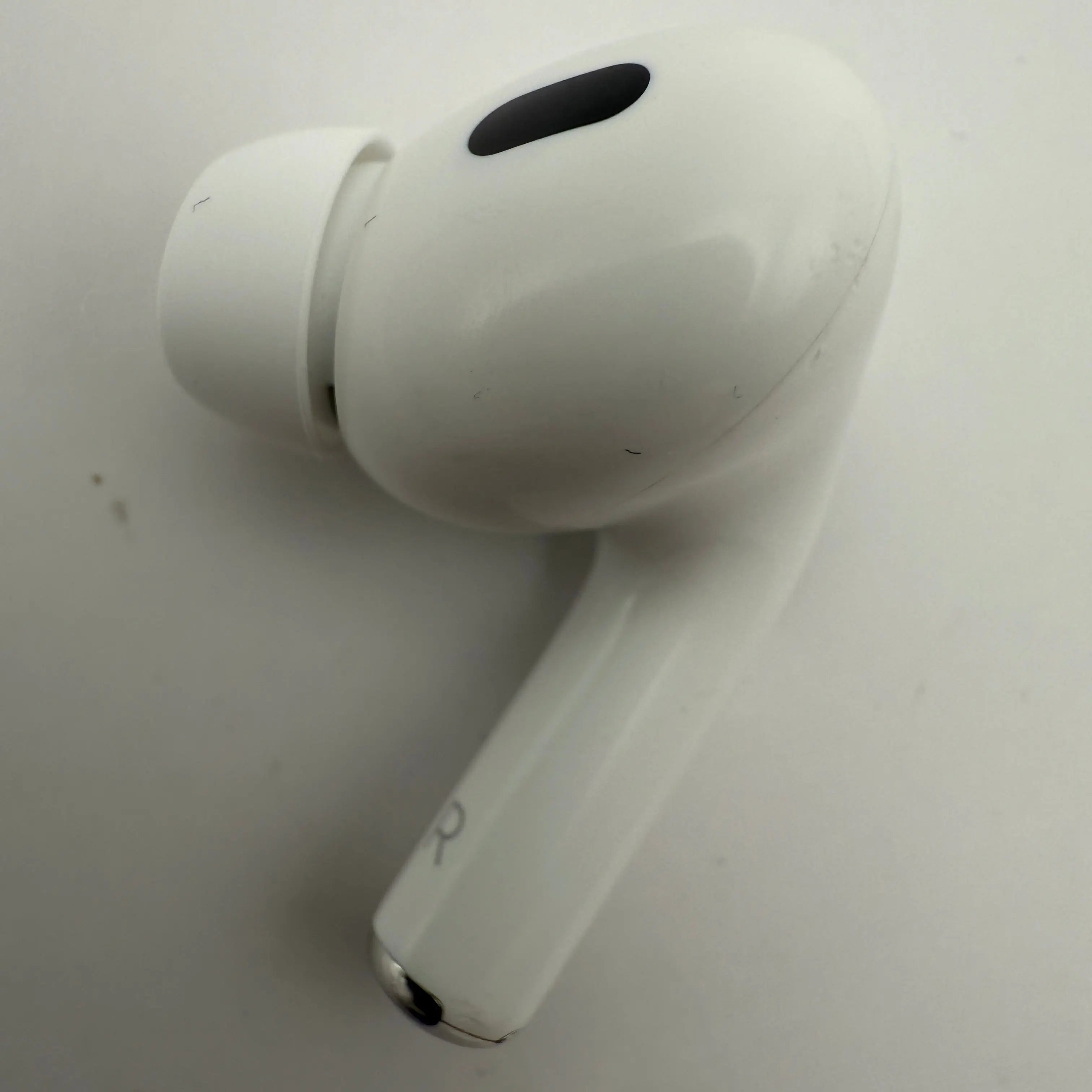 Right Replacement Apple AirPod Pro (2nd Generation) - SoundBird