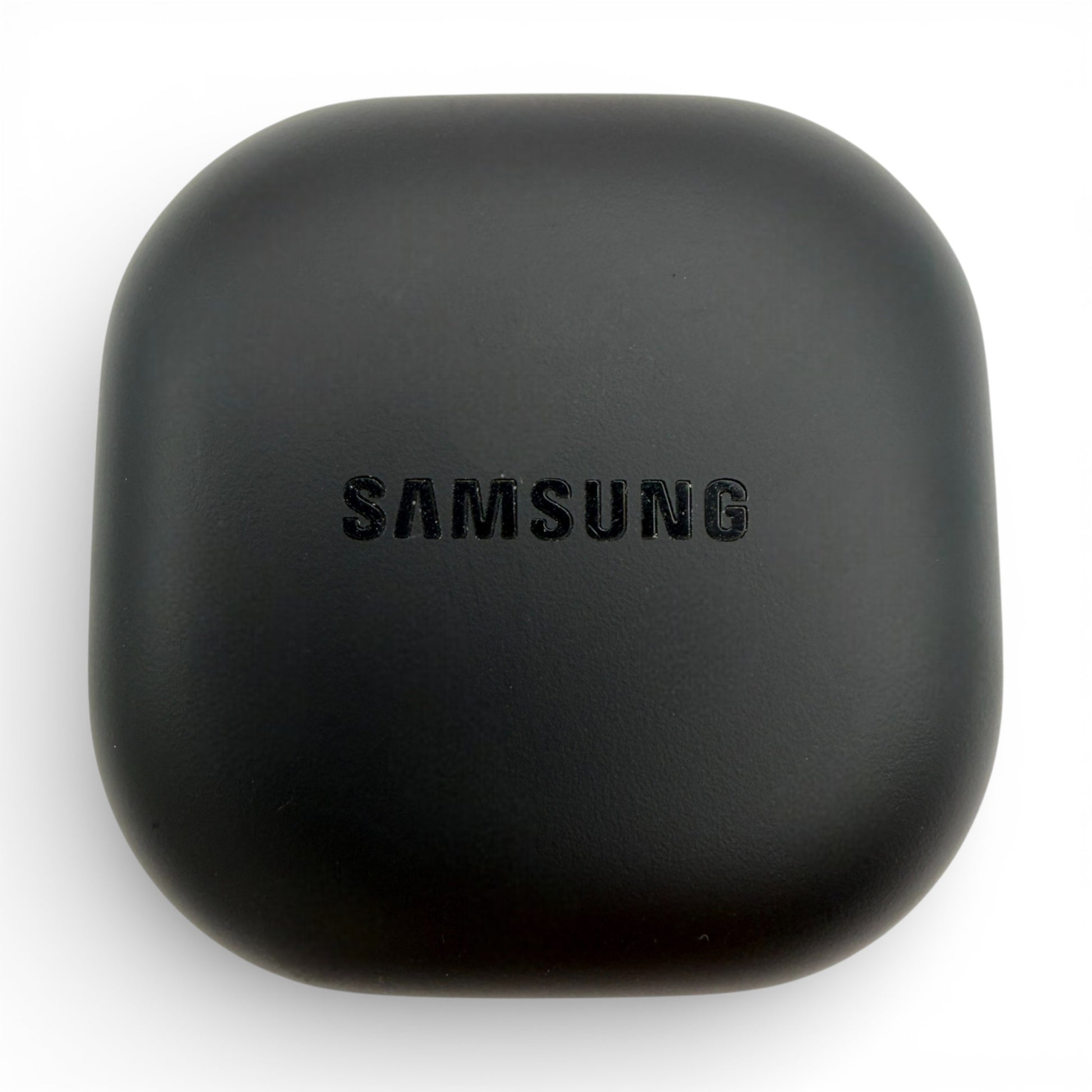 Samsung Galaxy Buds2 Pro charging case in black, top-down view of closed lid